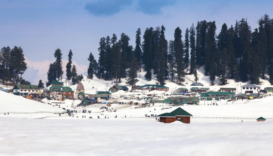 WHY JAMMU AND KASHMIR IS THE BEST HONEYMOON DESTINATION IN INDIA?